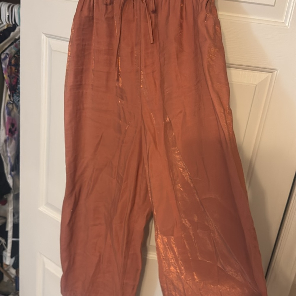 BY SWAN PARIS Orange Pant with Gold Sheen throughout that is simply divine - Picture 6 of 16